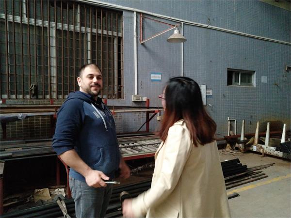 Sarvia customers visit the factory G9 medical bed